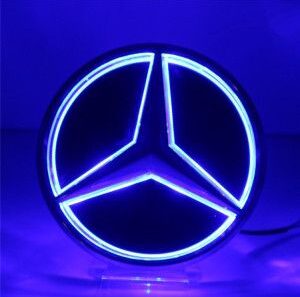 Neón Mercedes logo
