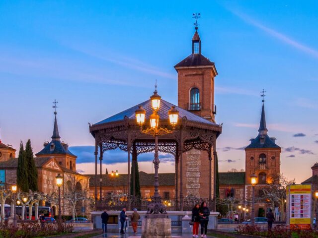 rótulos luminosos en Alcalá de Henares