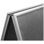 IL SETTE Expositor DIN A2 expositor publicitario soporte para carteles soporte de presentacion tope para clientes aluminio pared trasera de metal ambos lados con protectores y marco plegable 0 2