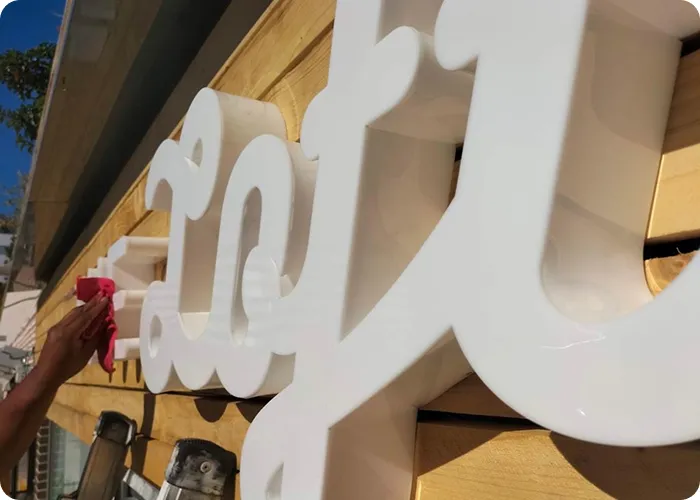 Letras corpóreas en Madrid